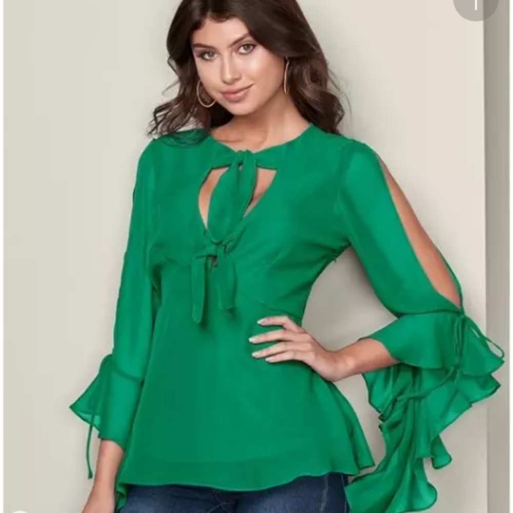 Venus Cold Shoulder Shirt